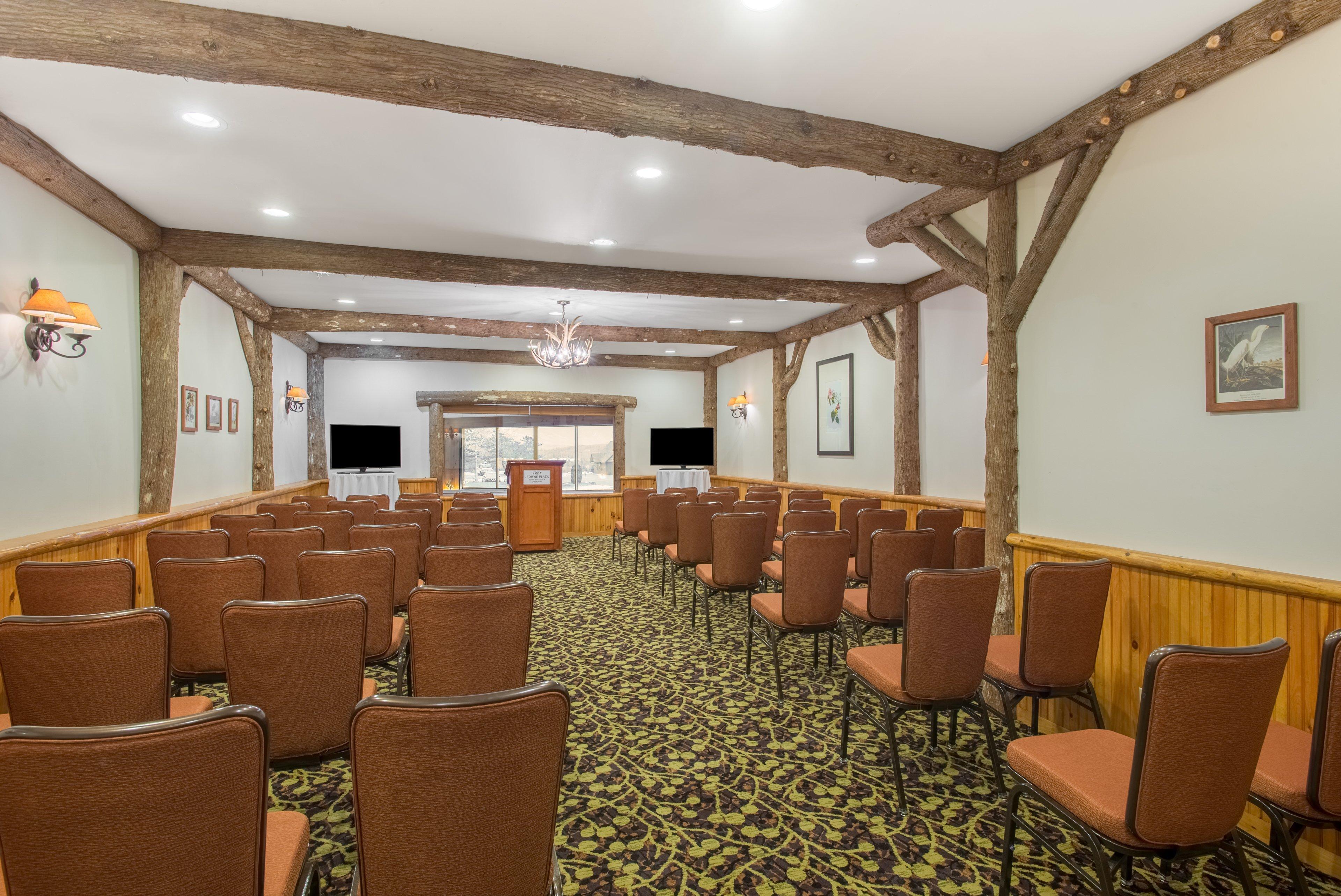 Crowne Plaza Placid By Ihg