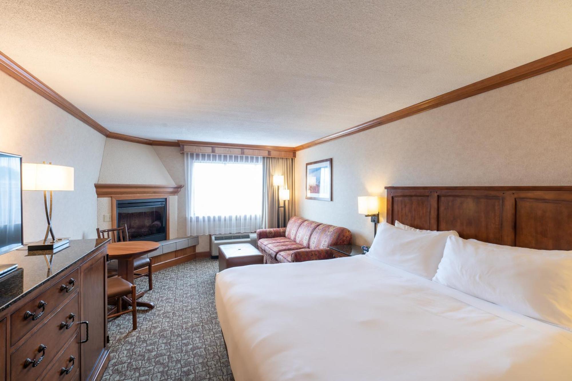Crowne Plaza Placid By Ihg